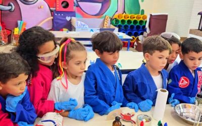 Turma de Educação Infantil tem aula com nanotecnóloga!